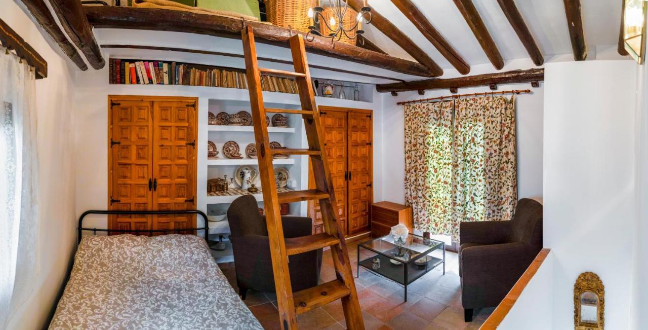 La Casa De La Tia Pilar Apartment Cazorla Bagian luar foto